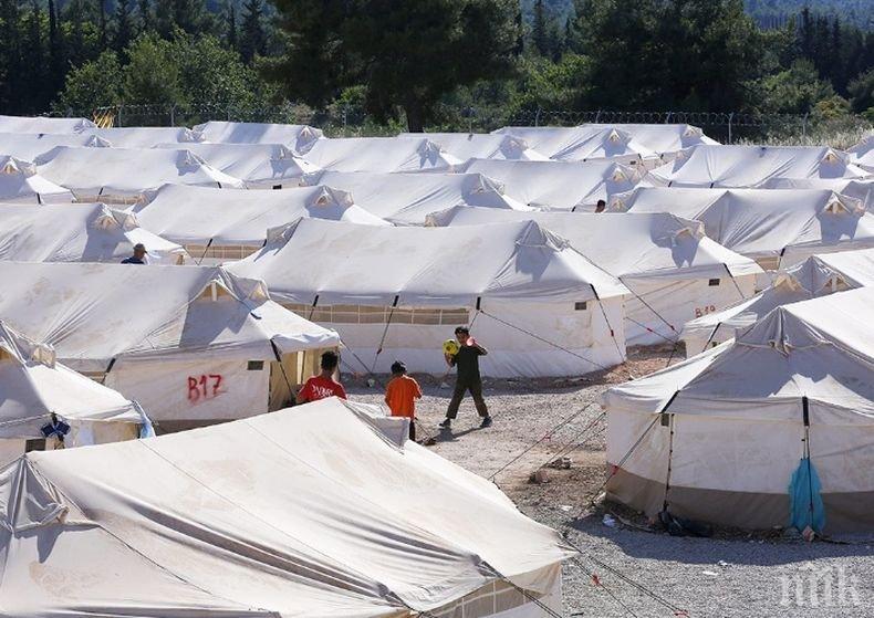 Втори мигрантски лагер в Гърция е поставен под карантина
