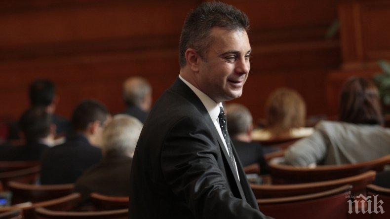 Юлиан Ангелов от ВМРО: Ще поискам намаляване на 50% на депутатските заплати до изтичане на извънредното положение