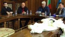 Зам.-шефът на "Спешна помощ" в Пловдив с последна информация за състоянието на пациентите и колко са интубирани