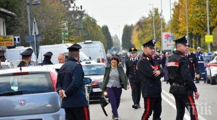 коронавируса италиански карабинери разнасят пенсиите