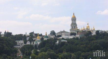 пожар големият манастир украйна пламна коронавирус