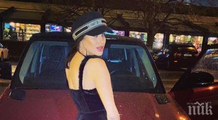 мис българия пали свещи спасение короната кремиковския манастир