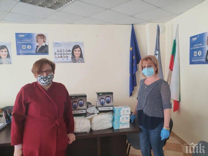 Депутатката от ГЕРБ Десислава Костадинова дари маски на МБАЛ „Професор Димитър Ранев“ в Пещера