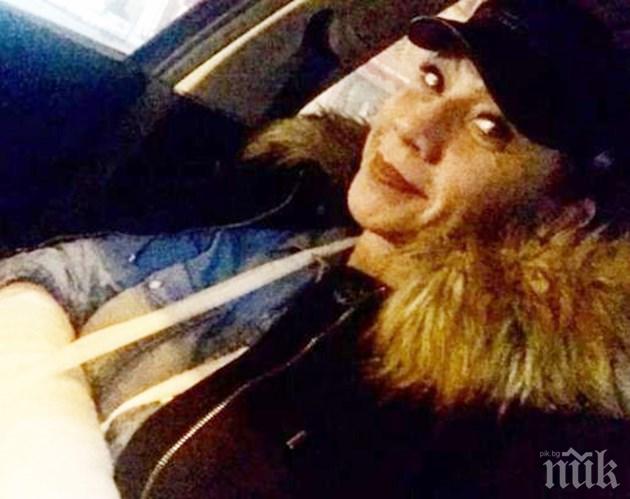 Кака Лара се разплака за родителите си в ефир