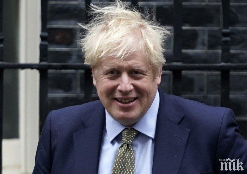 Даунинг стрийт: Премиерът Борис Джонсън диша без помощ и е в добро настроение