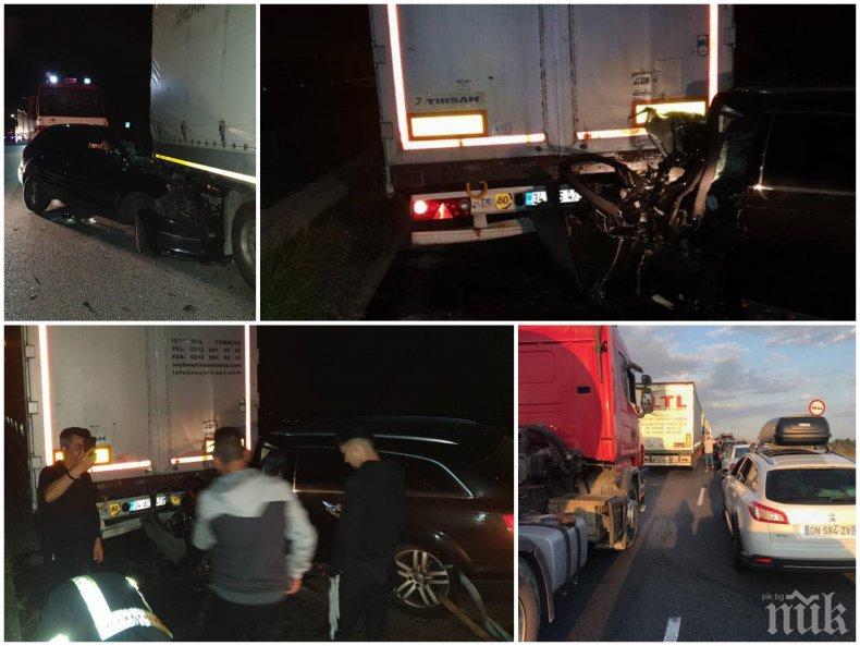 ИЗВЪНРЕДНО В ПИК: Напрежение на границата, Турция пак спря тировете