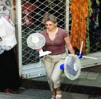 Работодатели кихат пари заради жегата