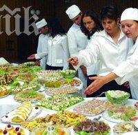 И храната от ол инклузив с етикети за съдържание И храната от ол инклузив с етикети за съдържание