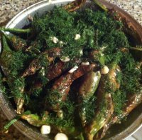 Печени люти чушлета с копър и чесън