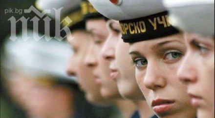 започват празненствата 134 години вмс връчват пагони новите офицери