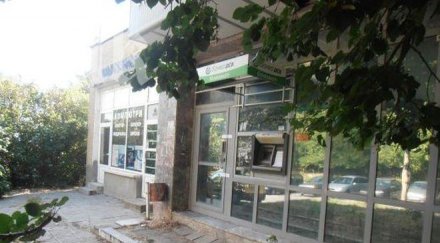 смях бандити разбиха банкомат бона изгориха горелка