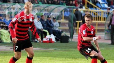 треньорът амкар върна георги пеев захари сираков първия отбор