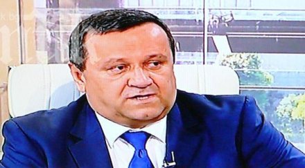 хасан адемов обеща коледни добавки