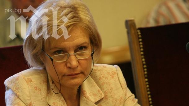 Менда Стоянова: Управляващите пак ще нагласят закона за актуализацията