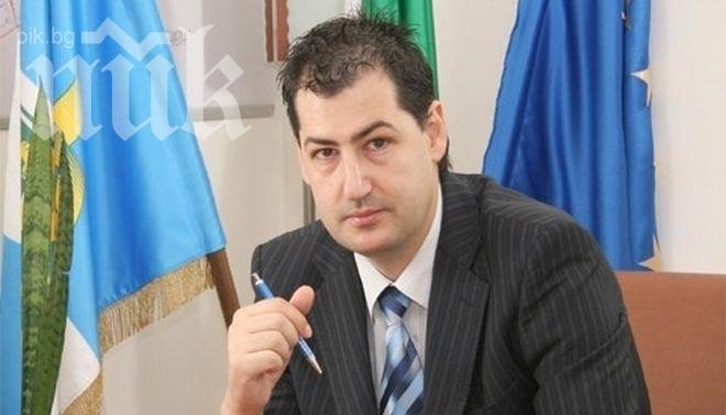 Дръпнаха шалтера в къщата на пловдивския кмет - не си плащал сметките

