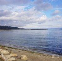 Забраниха достъпа до плажа и крайбрежните зони във Варна