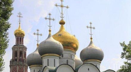 руската православна църква ограничава достъпа миряни храмовете великден