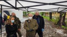 Ген. Мутафчийски преряза лентата на лабораторията за COVID-19 в Пловдив, пожела си: Дай Боже скоро да имаме ваксина