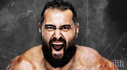 русев аут wwe исполинът смени амплоато