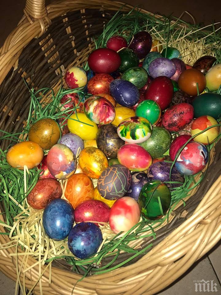 Ето това е символиката на цветовете, с които боядисваме яйцата
