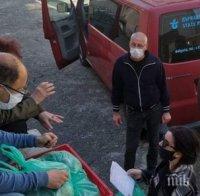 Изненадаха с празнични козунаци социални заведения и центрове в Бургас