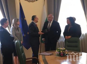 Шефът на международната организация на виното към Борисов за справянето с COVID-19: Браво Бойко, браво България!