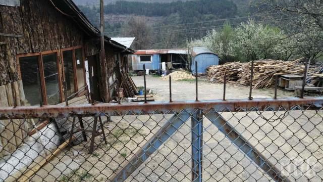 Разстрелът край Своге: Пияният Буров убил с ловна пушка колега и се гръмнал (СНИМКИ)