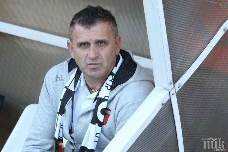 Треньорът на Локо (Пд) бере страх: След карантината футболистите ми ще се върнат като бодибилдъри