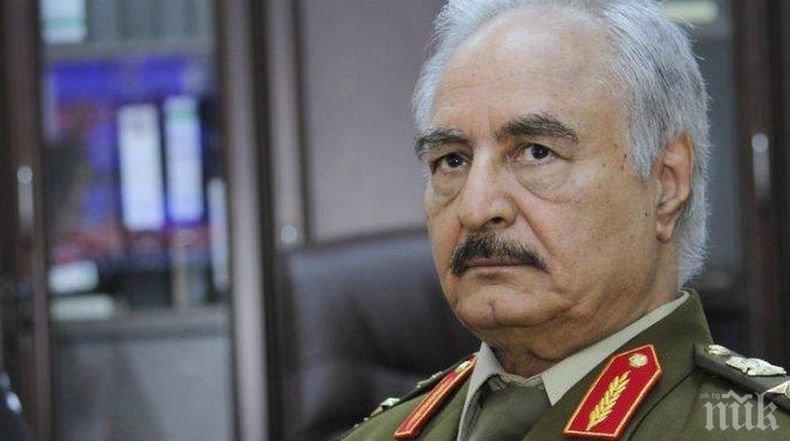 Фелдмаршал Халифа Хафтар обяви, че армията поема властта в Либия

 