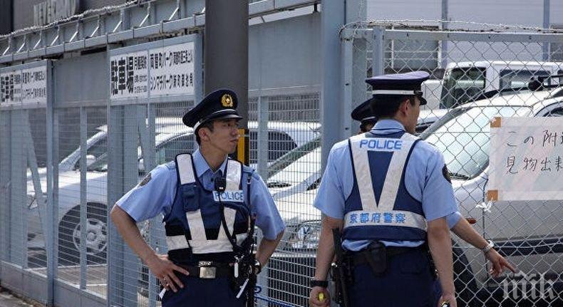 Мъж нападна и рани с нож полицай в Токио