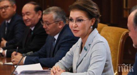 президентът казахстан уволни дъщерята предшественика