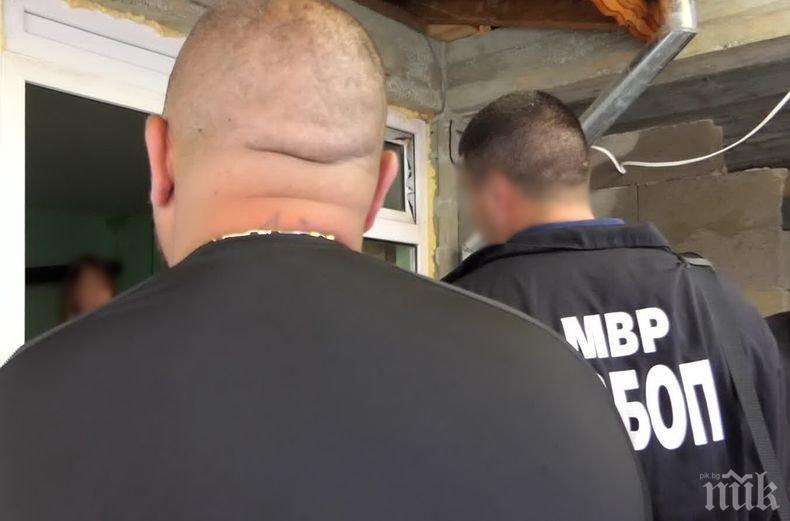 Разследват 42-годишен лихвар от Петрич