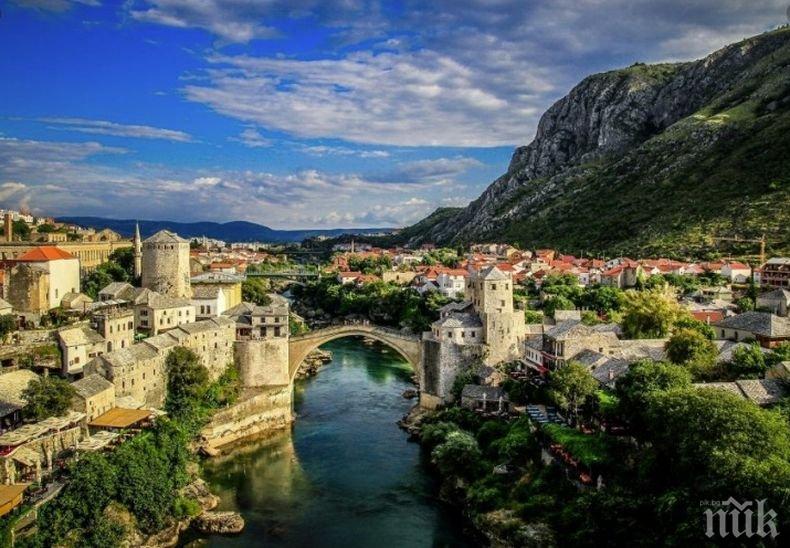 Властите в Босна и Херцеговина не допуснаха руски военни да дезинфекцират Мостар