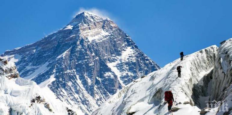 ОТКРИТИЕ: Учените разбраха кой живее на Еверест