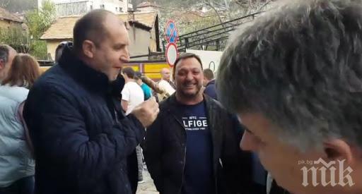 В ДЕНЯ НА ТРУДА: Хитрецът, който цял живот не е работил - червеният безделник от Дондуков 2 с 12 бона заплата, говори за солидарност