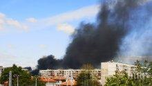 ОГНЕНА СТИХИЯ: Огромен пожар бушува в Пловдив - горят бивши складове (СНИМКИ)