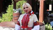Екстра Нина благодарна на коронавируса, че я оставил насаме с Бог