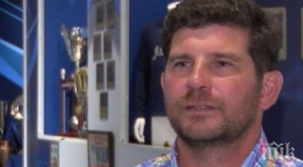 бившият сините седрик бардон левски феникс прероди пепелта