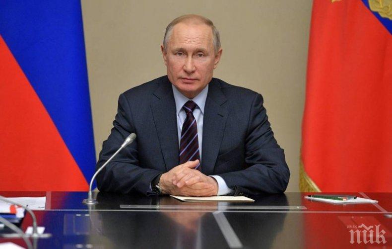 Путин поздрави руския народ от името на примиера Мишустин