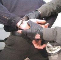 УЖАС: Задържаха възрастен перверзник за блудство с момиче в столичен автобус