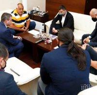 Ресторантьори и хотелиери с горещи благодарности към Борисов, но и кахърни: Сезонът е под въпрос