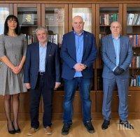 Иван Гешев награди прокурори от ВАП за висок професионализъм