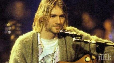 аукцион продават китара кърт кобейн млн долара