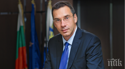 димитър николов горд бургас сред четящите градове