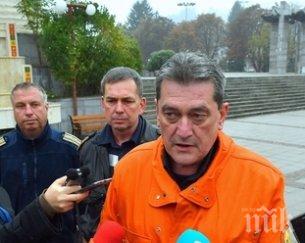 карантинират пожарникарите участвали гасенето дома стари хора благоевград