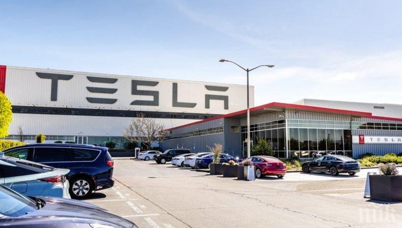 Заводът на „Тесла” в Калифорния подновява работа