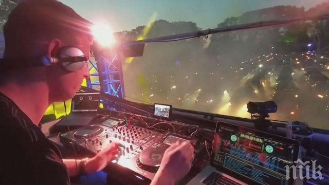 Мания: Купонджии танцуваха в колите си на технопарти в Германия