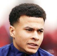 Национал на Англия пострада при въоръжен грабеж в дома му