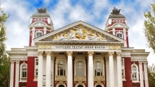 Народният театър с информация за възстановяване на сумите за билети