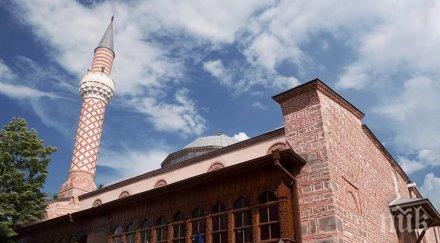 джамиите отварят ограничения остават